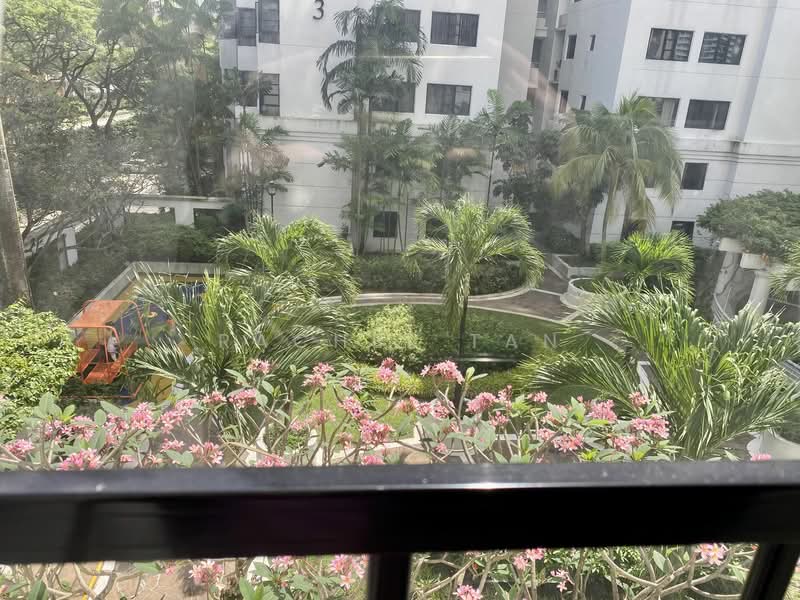 Central Green, 1 Jalan Membina, 3 Bedrooms, 1,292 sqft, Condominium For Rent, by Rachel Tan, 24336579 - Garden view from bedroom - PropertyGuru.com.sg