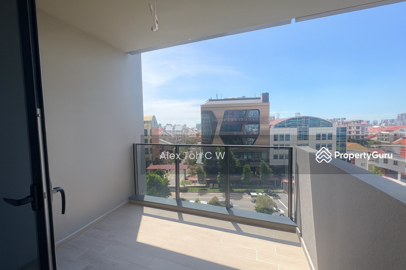 For Sale - Parc Esta