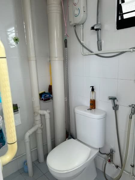 407 Sin Ming Avenue, 407 Sin Ming Avenue, Room Rental, 120 sqft, HDB Flat For Rent, by Doris Yao, 24339607 - PropertyGuru.com.sg