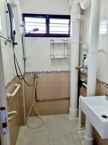 33 Teban Gardens Road, 33 Teban Gardens Road, Room Rental, 120 sqft, HDB Flat For Rent, by Selina Khew, 24339630 - PropertyGuru.com.sg