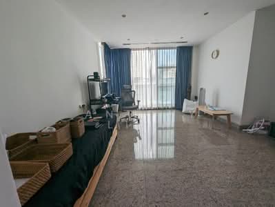 For Rent - Riverside 48