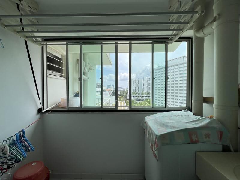 175C Corporation Tiara, 175C Yung Kuang Road, Boon Lay / Jurong / Tuas, 3 Bedrooms, 1,000 sqft, HDB Flat For Rent, by Ernest Phua, 24339970 - PropertyGuru.com.sg