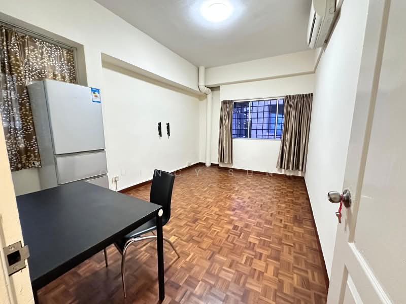 Sing Lian Building, 386 Changi Road, 1 Bedroom, 500 sqft, Walk-up Apartment For Rent, by Quincy Sung, 24340743 - PropertyGuru.com.sg
