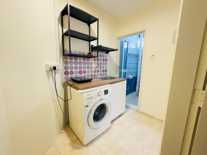 Sing Lian Building, 386 Changi Road, 1 Bedroom, 500 sqft, Walk-up Apartment For Rent, by Quincy Sung, 24340743 - PropertyGuru.com.sg