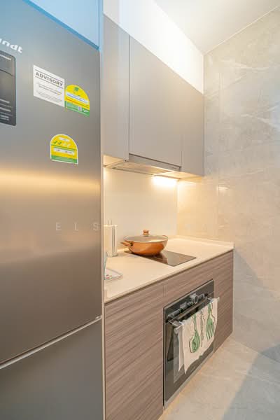 Stirling Residences, 21 Stirling Road, 2 Bedrooms, 678 sqft, Condominium For Rent, by Elsie Ang, 24341664 - PropertyGuru.com.sg