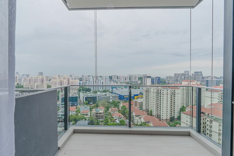 Stirling Residences, 21 Stirling Road, 2 Bedrooms, 678 sqft, Condominium For Rent, by Elsie Ang, 24341664 - PropertyGuru.com.sg
