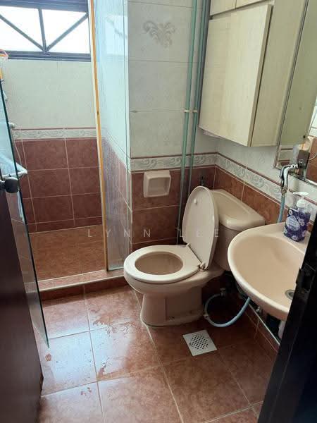 The Anchorage, 370H Alexandra Road, Alexandra / Commonwealth, Room Rental, 150 sqft, Condominium For Rent, by Lynn Lee, 24343559 - Bathroom - PropertyGuru.com.sg