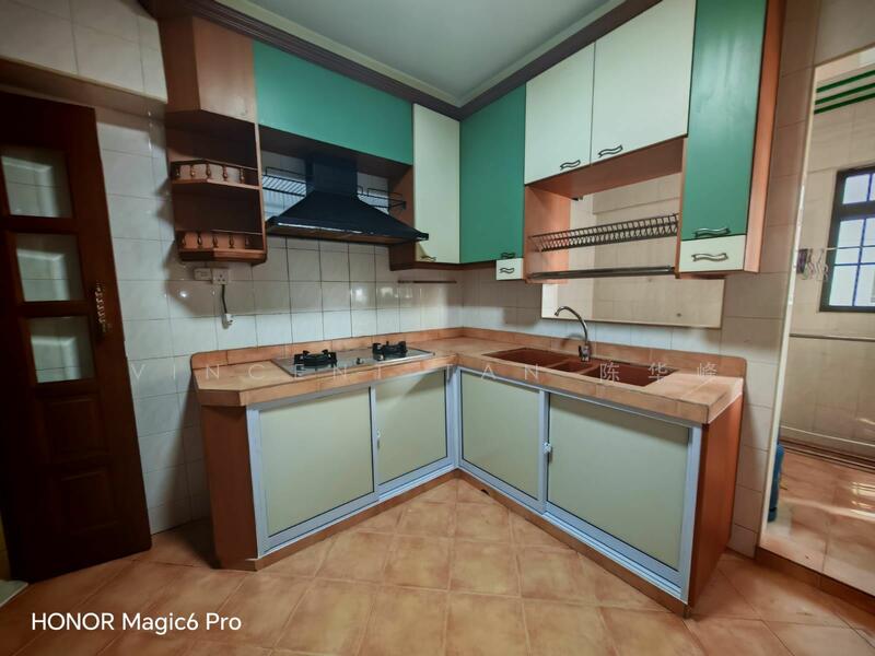 For Rent - 305 Canberra Road