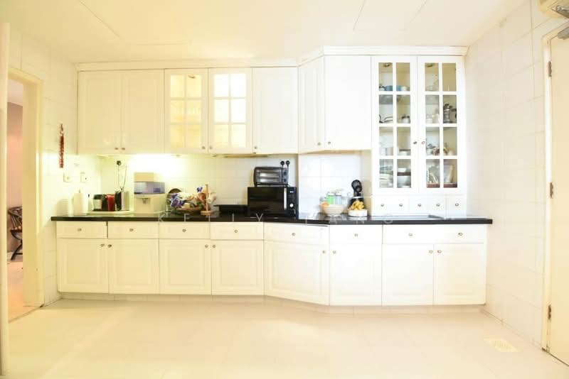 Regency Park, 9 Nathan Road, 4 Bedrooms, 3,650 sqft, Condominium For Rent, by Kelly Yang, 24346643 - PropertyGuru.com.sg