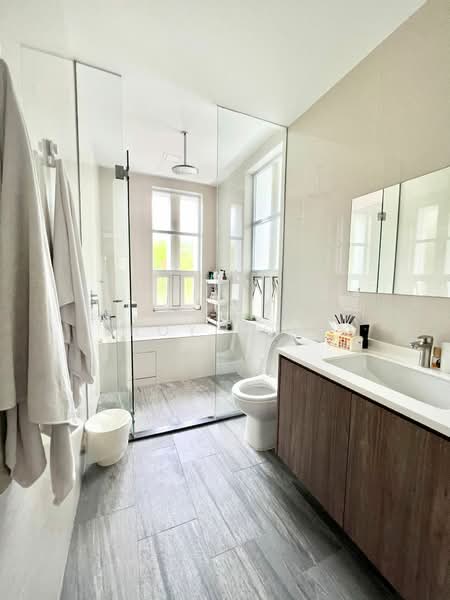 Gorgeous 2 Storey Bungalow With Pool & Lush Greenery Garden For Lease, Harlyn Road, Narooma Road, Dalkeith Road, 5 Bedrooms, 5,600 sqft, Bungalow House For Rent, by Roy Low, 24347618 - PropertyGuru.com.sg