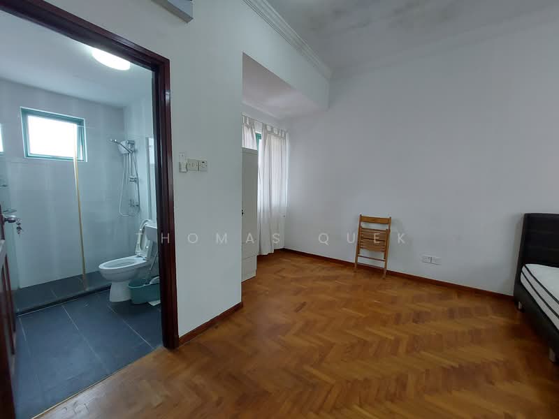 Balmy Court, 6 Lorong 27A Geylang, 4 Bedrooms, 1,066 sqft, Apartment For Rent, by Thomas Quek, 24348399 - master bath - PropertyGuru.com.sg