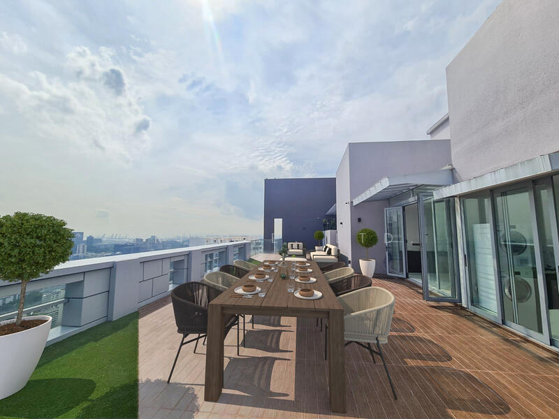 Penthouse Off Tanglin Vicinity (Single level 6300sf) Condominium For