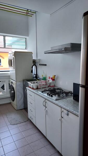 For Rent - Versailles