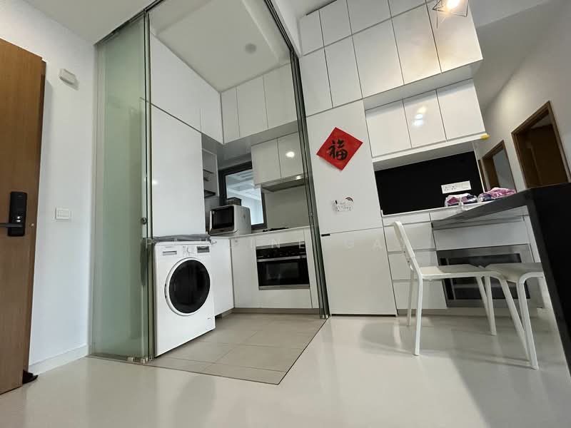 Spottiswoode Suites, 16 Spottiswoode Park Road, 3 Bedrooms, 743 sqft, Condominium For Rent, by Pauline Gay, 24351368 - PropertyGuru.com.sg