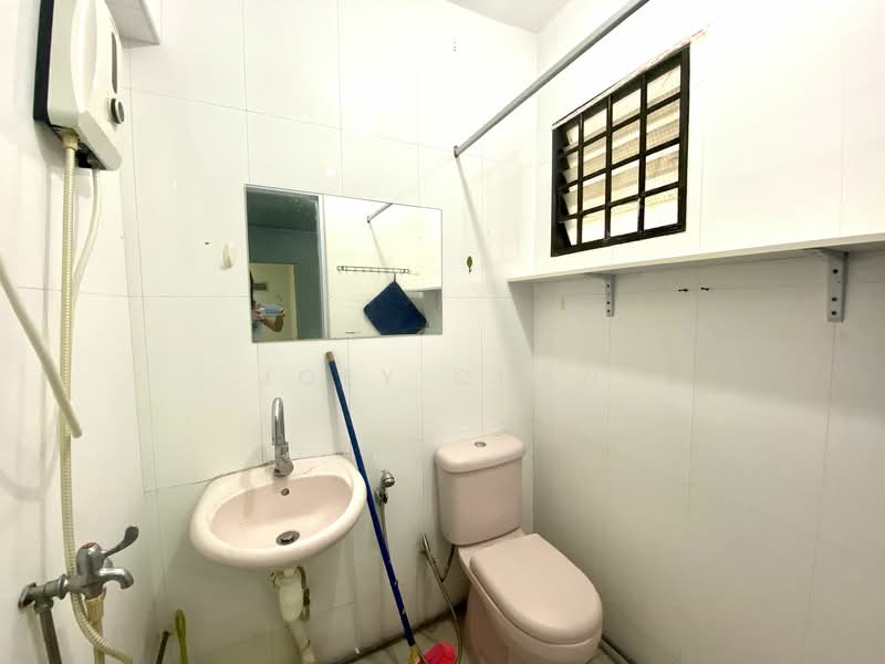 532 Ang Mo Kio Avenue 10, 532 Ang Mo Kio Avenue 10, 3 Bedrooms, 850 sqft, HDB Flat For Rent, by Joey Chan, 24352169 - PropertyGuru.com.sg