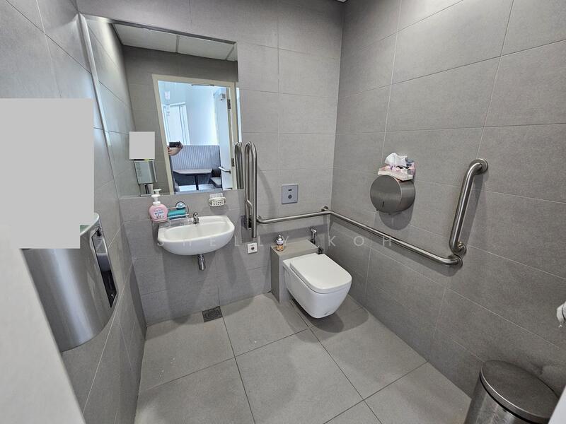 Oxley Tower, 138 Robinson Road, 1,001 sqft, Office For Sale, by Shelly Koh, 24353667 - CommercialGuru.com.sg