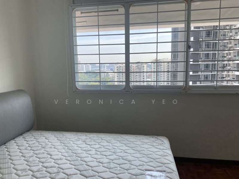 Ridgewood Condominium, 1 Ridgewood Close, 3 Bedrooms, 1,399 sqft, Condominium For Rent, by Veronica Yeo, 24354810 - PropertyGuru.com.sg