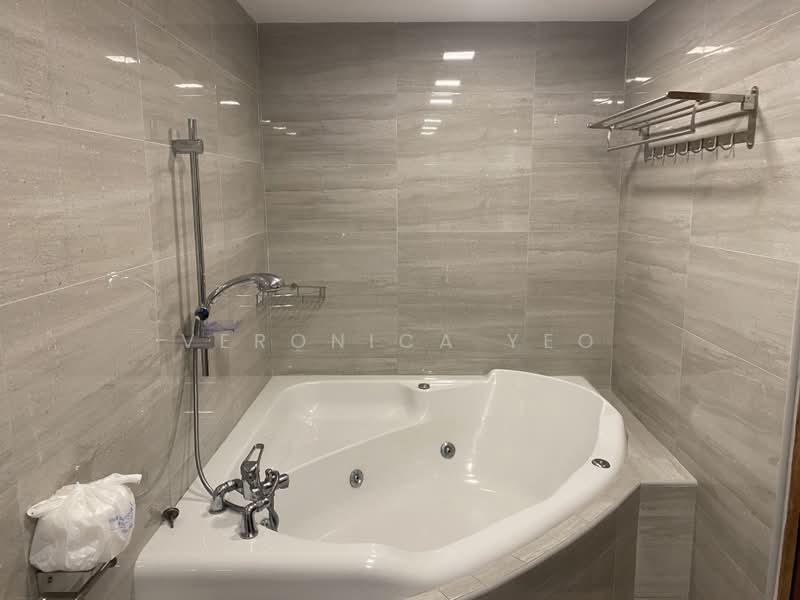 Ridgewood Condominium, 1 Ridgewood Close, 3 Bedrooms, 1,399 sqft, Condominium For Rent, by Veronica Yeo, 24354810 - PropertyGuru.com.sg