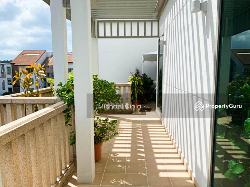 View to offer Priced to Negotiate Hurry