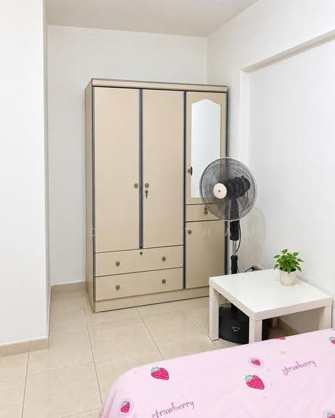 17 Cantonment Close, 17 Cantonment Close, Chinatown / Tanjong Pagar, Room Rental, 968 sqft, HDB Flat For Rent, by Eddie Tham, 24358579 - PropertyGuru.com.sg