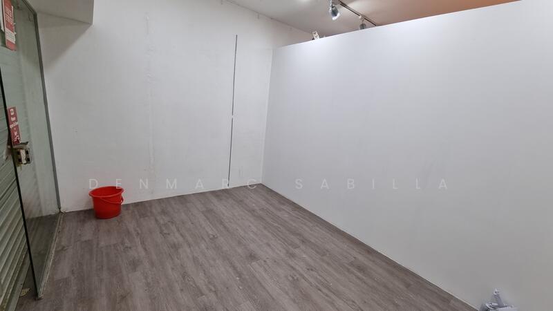 Lucky Plaza, 304 Orchard Road, 150 sqft, Mall Shop For Rent, by Denmarc Sabilla, 24358693 - CommercialGuru.com.sg
