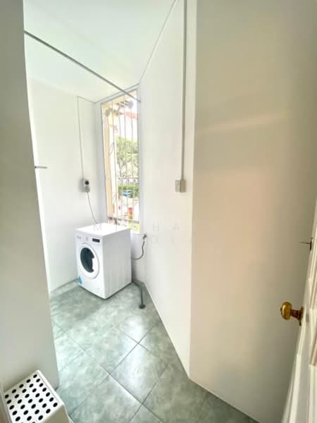 Peppermint Grove, 45 Newton Road, 1 Bedroom, 571 sqft, Condominium For Rent, by Michael Ciola, 24359130 - PropertyGuru.com.sg