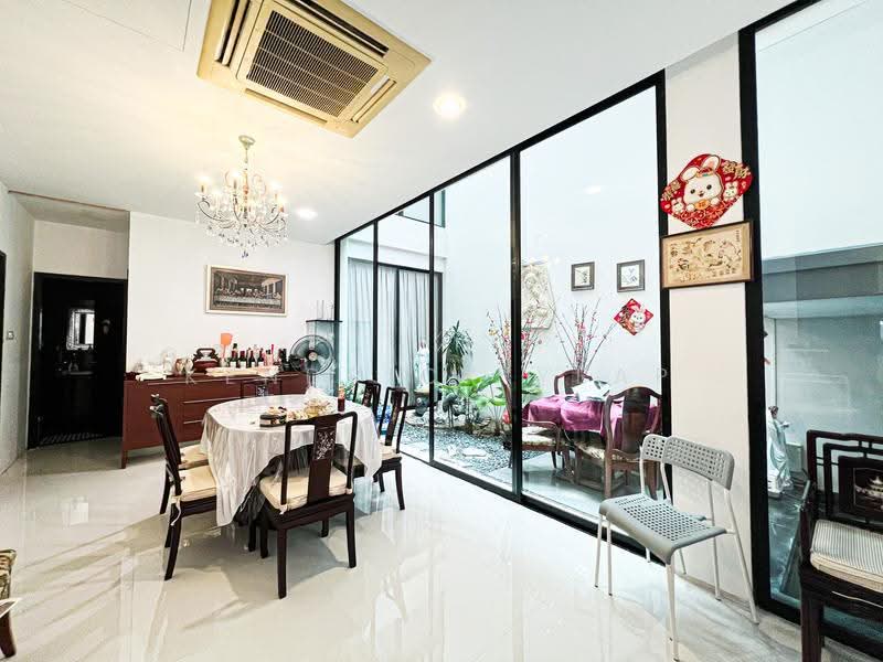 Haigsville Drive, Haigsville Drive, East Coast / Marine Parade, 8 Bedrooms, 4,400 sqft, Semi-Detached House For Sale, by Kendrick Yeap, 24359156 - PropertyGuru.com.sg