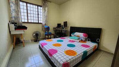 For Rent - 318 Bukit Batok Street 32