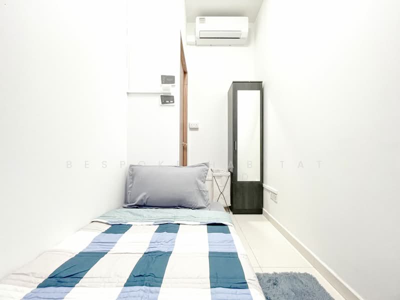 Varsity Park Condominium, 30 West Coast Road, Room Rental, 100 sqft, Condominium For Rent, by Bespoke Habitat Pte Ltd, 24360848 - 01-36 CR2 - PropertyGuru.com.sg