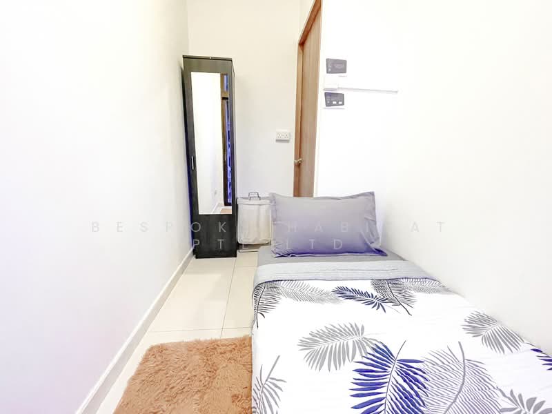 Varsity Park Condominium, 30 West Coast Road, Room Rental, 100 sqft, Condominium For Rent, by Bespoke Habitat Pte Ltd, 24360848 - 01-36 CR3 - PropertyGuru.com.sg