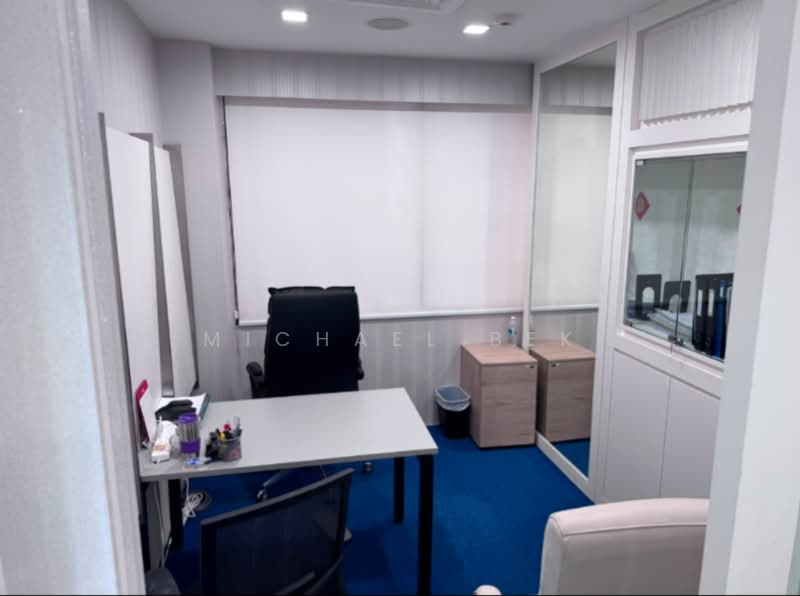 Tong Eng Building, 101 Cecil Street, 603 sqft, Office For Rent, by Michael Bek, 24360888 - Room with Window - CommercialGuru.com.sg