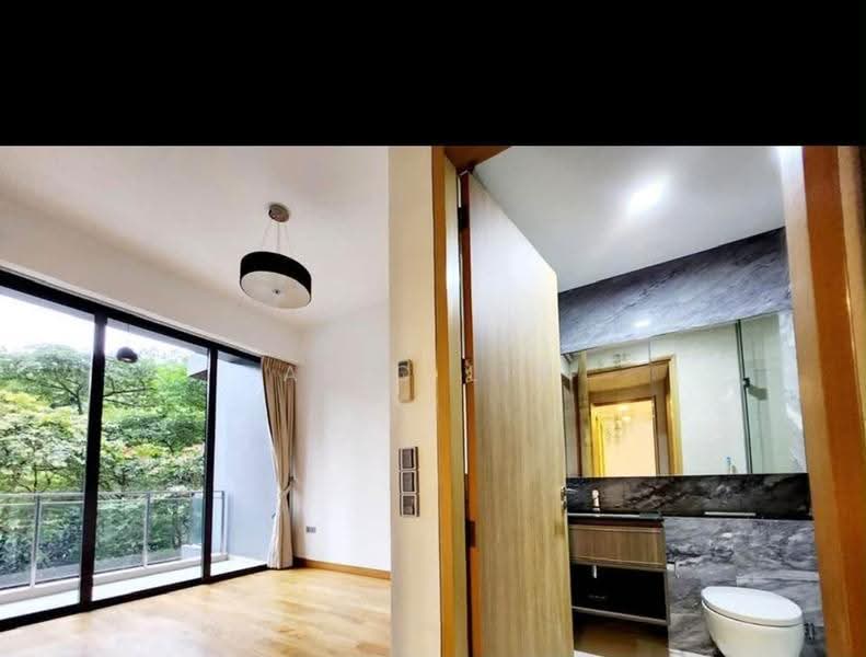 Goodwood Grand, 30 Balmoral Road, Tanglin / Holland / Bukit Timah, 2 Bedrooms, 893 sqft, Apartment For Sale, by Aric Lim, 24361739 - Bathroom - PropertyGuru.com.sg