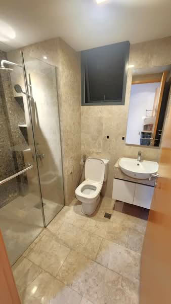 La Fiesta, 68 Sengkang Square, Hougang / Punggol / Sengkang, 2 Bedrooms, 732 sqft, Condominium For Rent, by Shaun How, 24364186 - Bathroom - PropertyGuru.com.sg