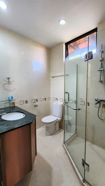 Carmen Street, , 4 Bedrooms, 2,241 sqft, Corner Terrace For Rent, by Francis Lee, 24365219 - Attached Master bath - PropertyGuru.com.sg