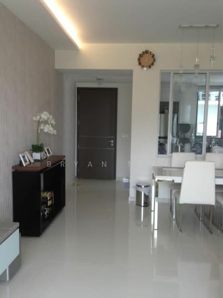 Hundred Trees, 81 West Coast Drive, 2 Bedrooms, 915 sqft, Condominium For Rent, by Bryan Tian, 24365723 - PropertyGuru.com.sg