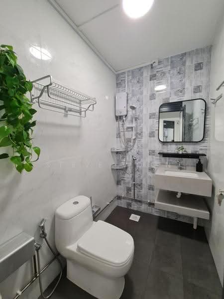 631 Bedok Reservoir Road, 631 Bedok Reservoir Road, Bedok / Upper East Coast, Studio, 110 sqft, HDB Flat For Rent, by Steve Voon, 24365845 - Bathroom - PropertyGuru.com.sg