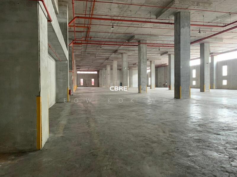 12m high ramp up warehouse 17 loading bays, Benoi crescent, 47,000 sqft, Warehouse For Rent, by Leow Kok Wee, 24365921 - CommercialGuru.com.sg
