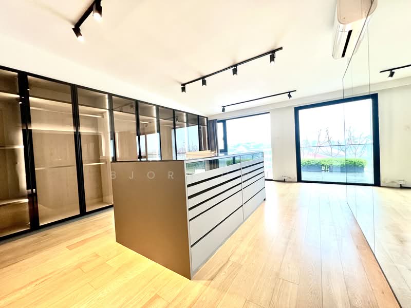Serene Park, 32 Tamarind Road, 7 Bedrooms, 11,135 sqft, Detached House For Rent, by Bjorn Chua, 24366895 - PropertyGuru.com.sg