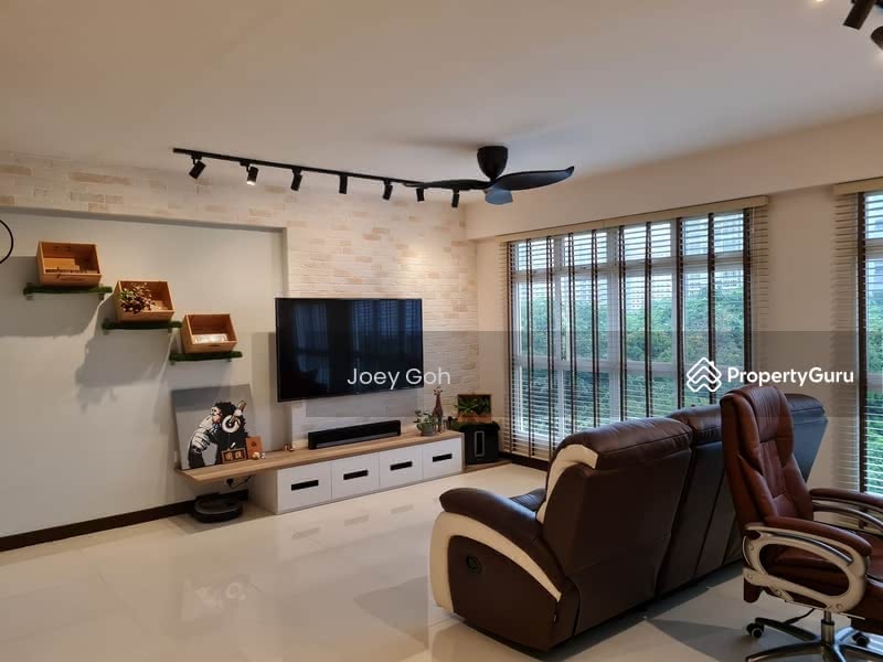 For Rent - 288A Compassvale Crescent