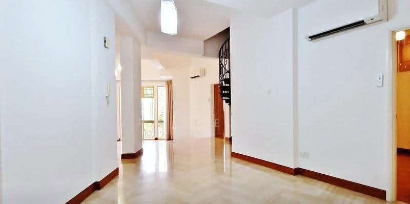 Orange Regency, 101 Fernhill Road, Tanglin / Holland / Bukit Timah, 3 Bedrooms, 2,422 sqft, Apartment For Rent, by Lawrence Hong, 24368139 - PropertyGuru.com.sg