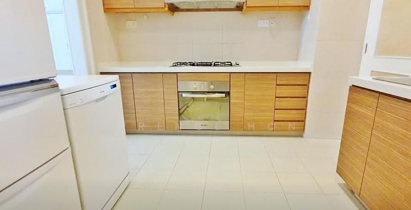 Orange Regency, 101 Fernhill Road, Tanglin / Holland / Bukit Timah, 3 Bedrooms, 2,422 sqft, Apartment For Rent, by Lawrence Hong, 24368139 - PropertyGuru.com.sg