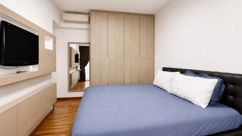 The Metropolitan Condominium, 6 Alexandra View, Alexandra / Commonwealth, 2 Bedrooms, 775 sqft, Condominium For Rent, by Marie D Lam, 24370242 - PropertyGuru.com.sg