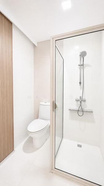 The Metropolitan Condominium, 6 Alexandra View, Alexandra / Commonwealth, 2 Bedrooms, 775 sqft, Condominium For Rent, by Marie D Lam, 24370242 - PropertyGuru.com.sg