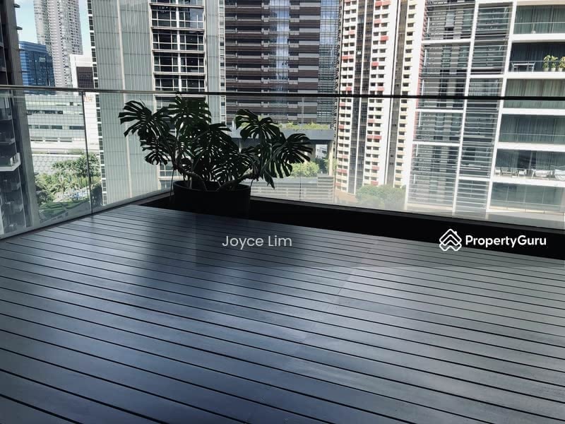 Beautifully timber deck balcony 