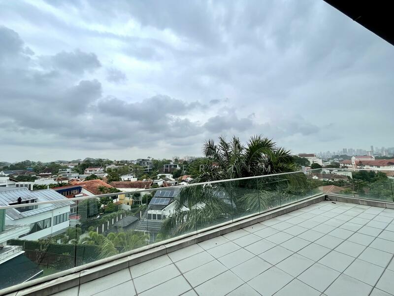 Unblocked views at the roof terrace