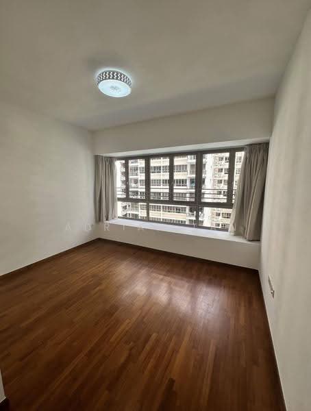 Waterfront Gold, 733 Bedok Reservoir Road, Bedok / Upper East Coast, 4 Bedrooms, 1,378 sqft, Condominium For Sale, by Adrian Tan, 24372324 - Living Room - PropertyGuru.com.sg