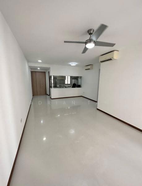 Waterfront Gold, 733 Bedok Reservoir Road, Bedok / Upper East Coast, 4 Bedrooms, 1,378 sqft, Condominium For Sale, by Adrian Tan, 24372324 - Interior - PropertyGuru.com.sg