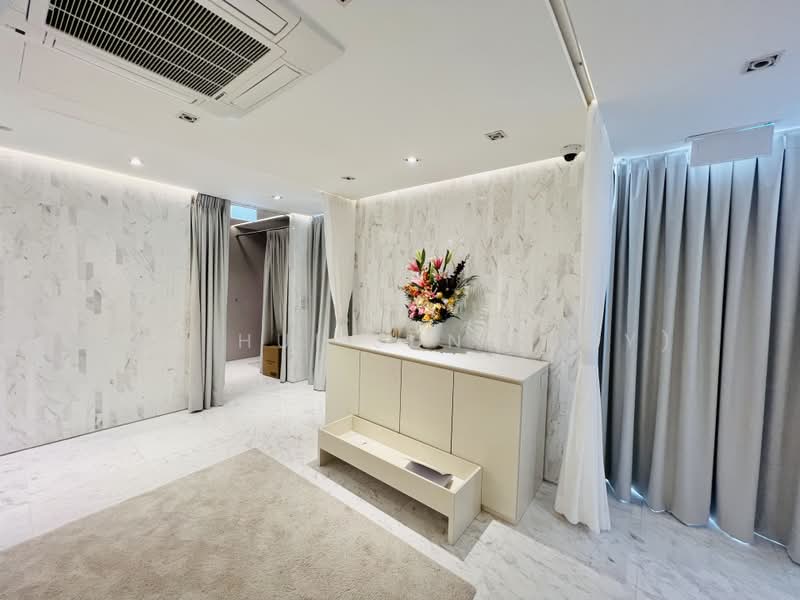 Massage Parlour, Eng Kong Terrace, 1,167 sqft, Shop / Shophouse For Rent, by Lee Hui Jun (Joy), 24372941 - CommercialGuru.com.sg