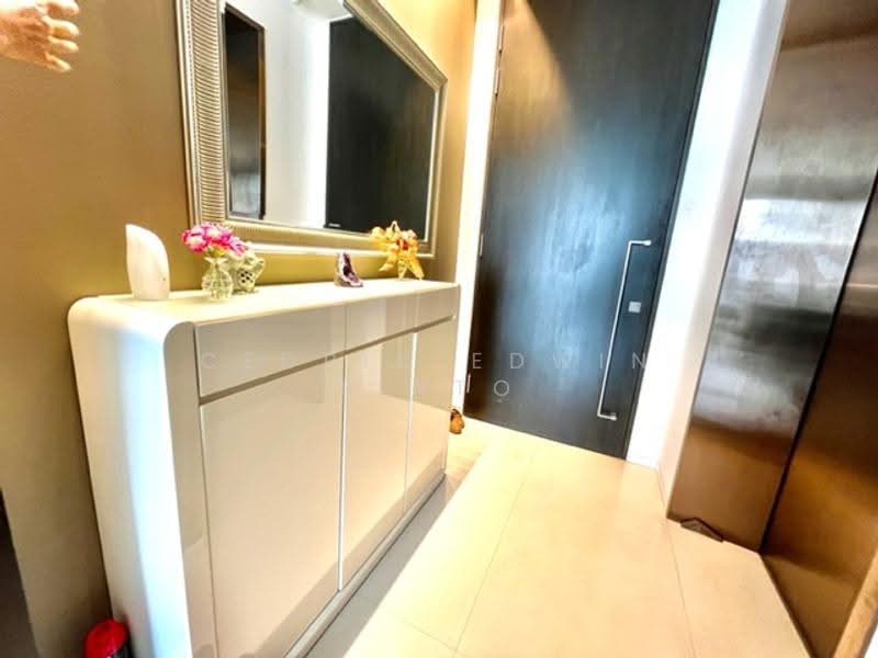 Scotts Square, 8 Scotts Road, Orchard / River Valley, 3 Bedrooms, 1,249 sqft, Apartment For Rent, by Cedric Edwin Pinto, 24374374 - PropertyGuru.com.sg