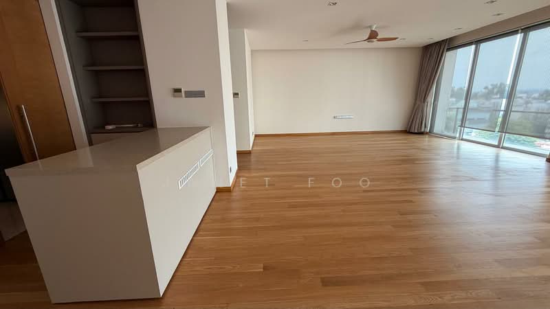 93 Grange Road photo 2